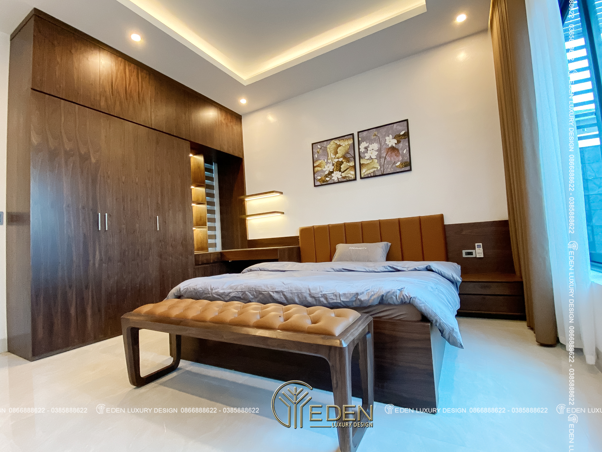 Thiết kế phòng ngủ đơn giản, tiện nghi dành cho ông bà và khách.