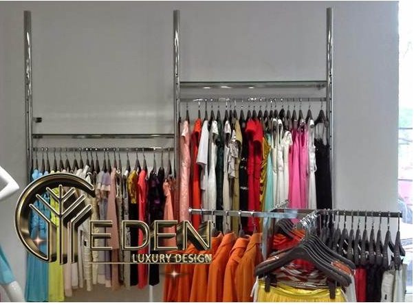 Một số mẫu kệ treo quần áo bằng Inox