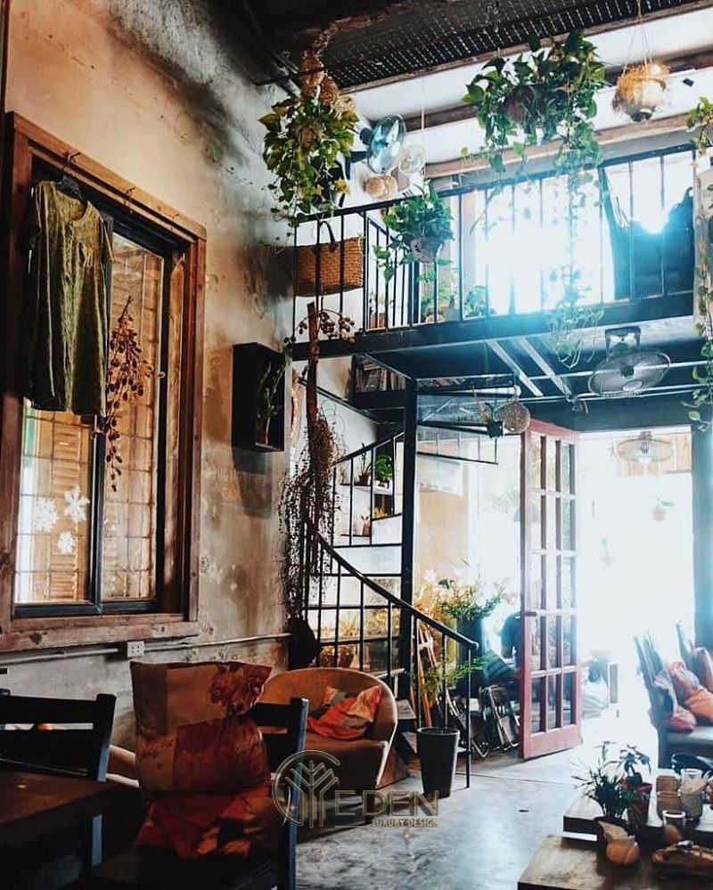Thiết kế quán cafe có gác lửng phong cách Vintage ấn tượng với dấu ấn của dòng thời gian