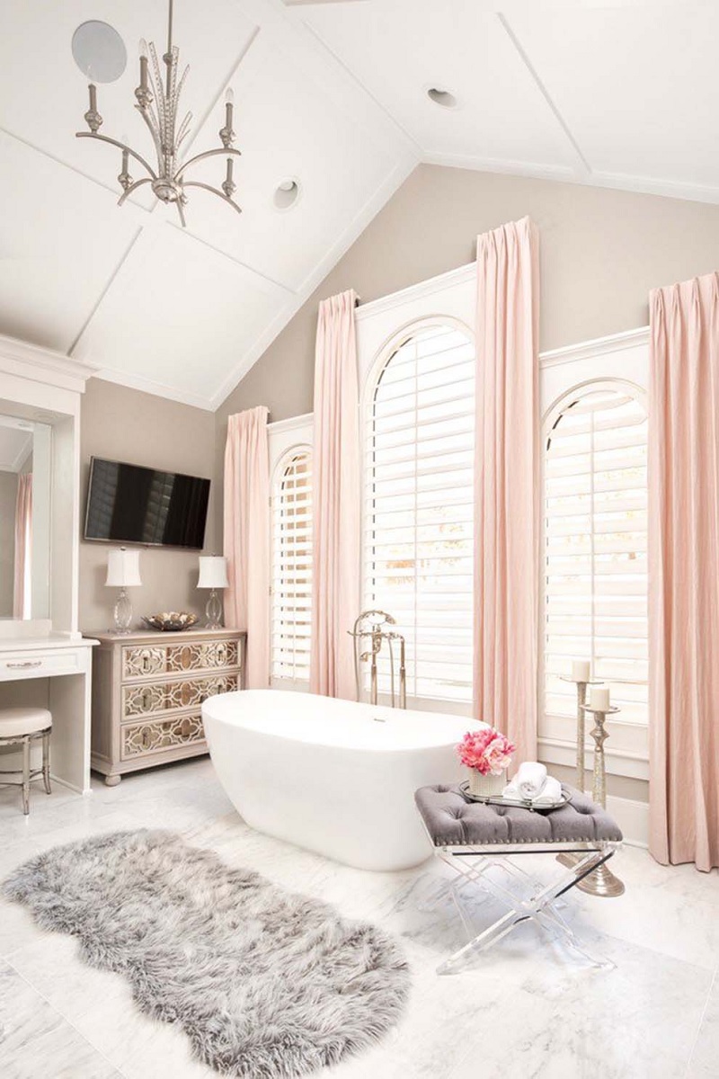 Mẫu nhà vệ sinh đơn giản với gam màu Pastel hồng nhạt