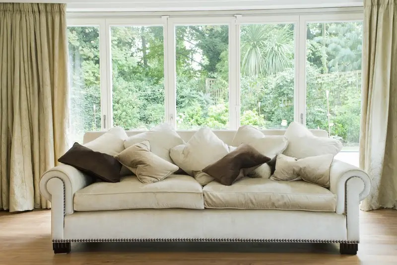 Đặt vị trí sofa không phù hợp