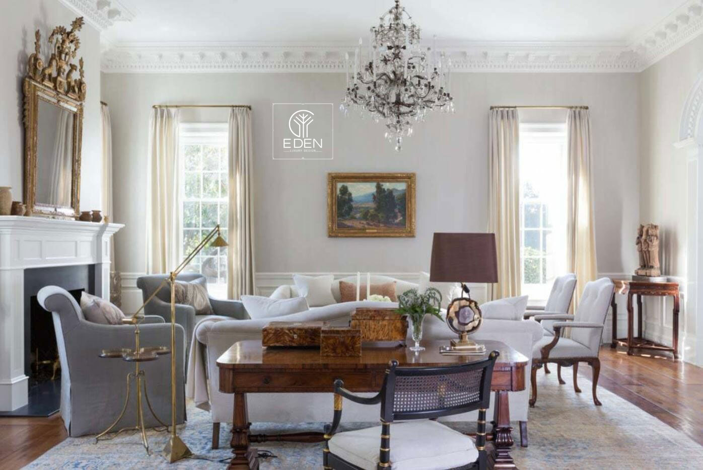Bộ bàn ghế lớn chính là điểm nhấn của thiết kế phòng khách theo phong cách cổ điển