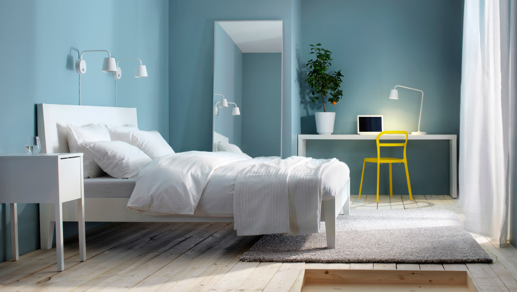 Màu xanh vừa tươi mát vừa dễ chịu phù hợp dùng sơn màu phòng ngủ cho người trẻ